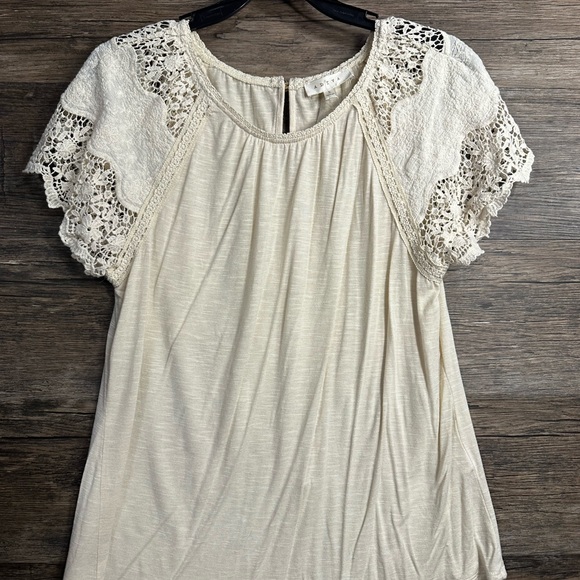 Adiva Tops - Adiva Cream Lace Sleeve Blouse